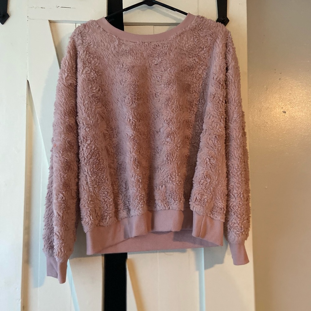 Soft, sweater, comfy, cute, medium, new